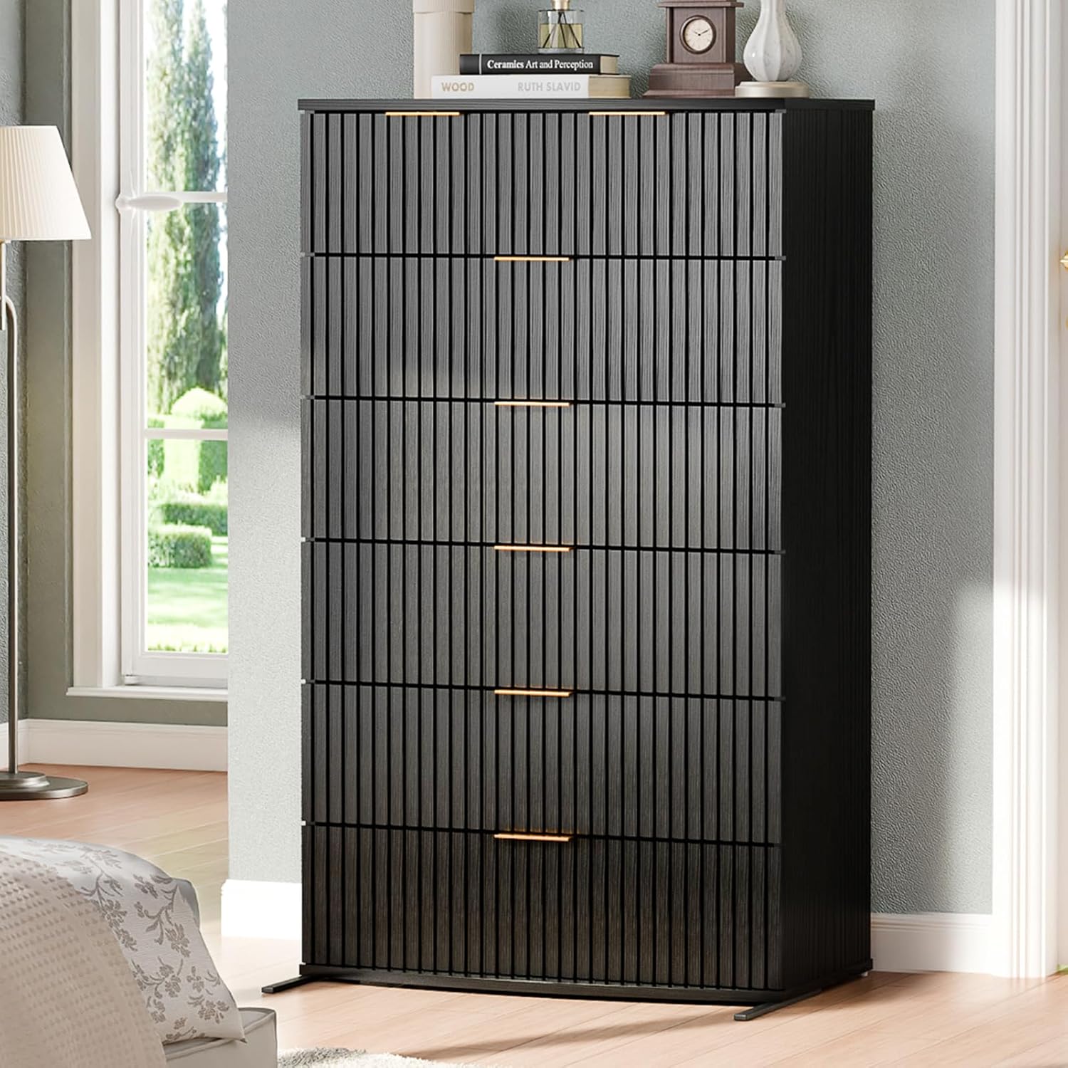 Tall Black Dresser with 6 Drawers, Fluted Chest of Drawers with Curved Tabletop, Black and Gold Vertical Dresser with Metal Handle, Modern Storage Wooden Dressers for Bedroom, Living Room (Black)